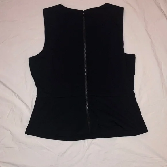 NWT CAbi Starlet Shell #4578: Black Sleeveless Blouse - Picture 6 of 10